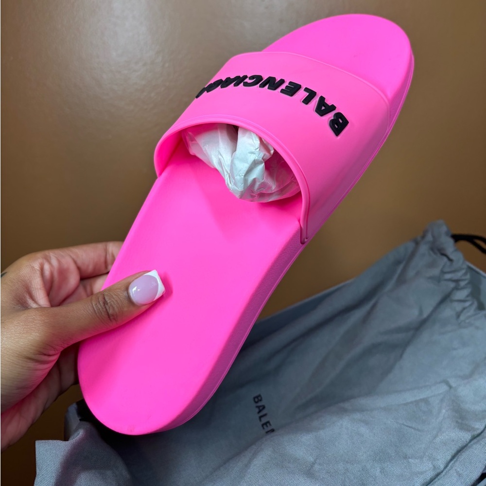 Balenciaga WOMEN'S POOL SLIDE SANDAL IN PINK - Picture 5 of 7